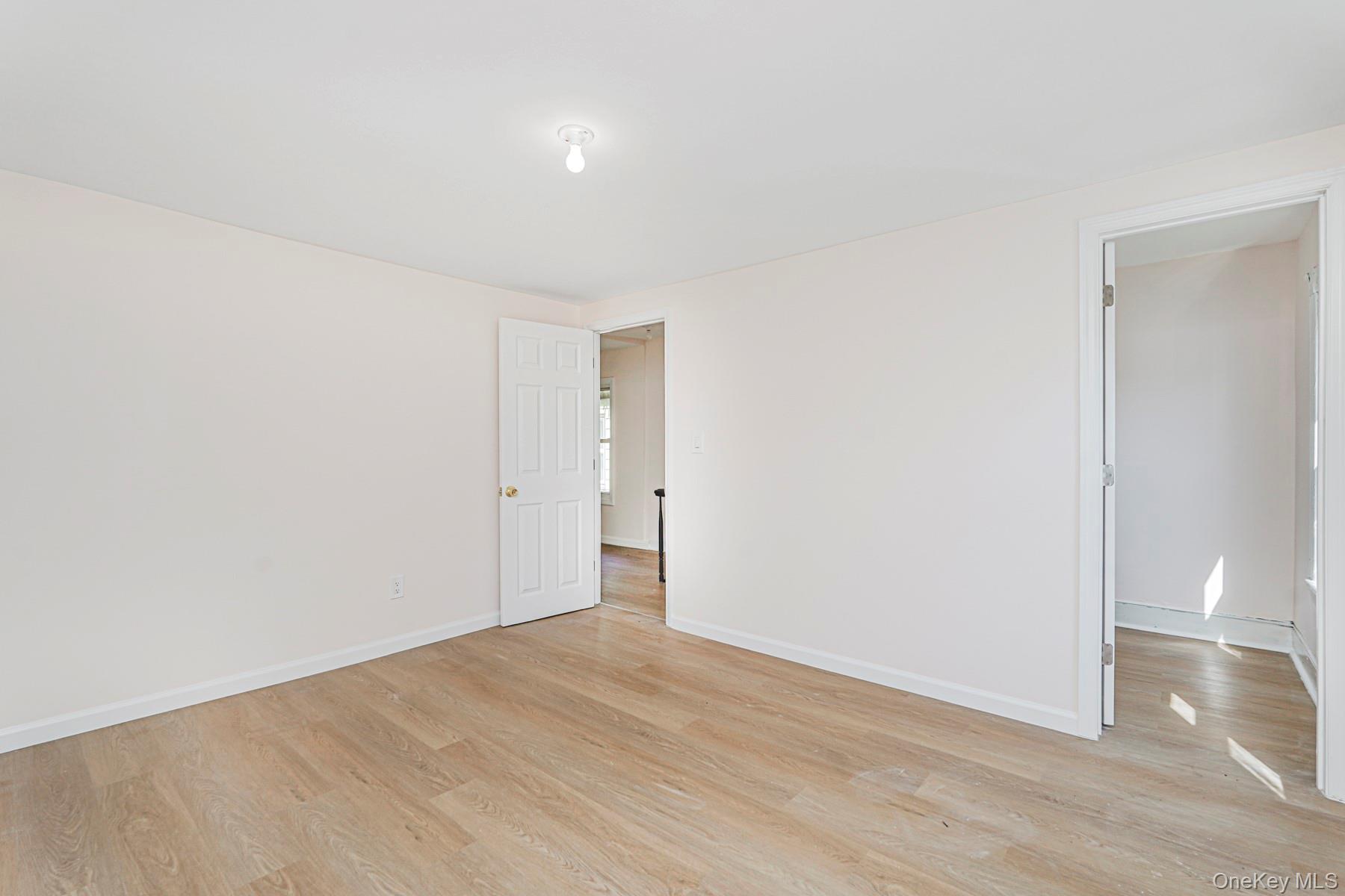 #14 photo, 36 Lockman Avenue, スタテンアイランド Staten Island , NY 10303