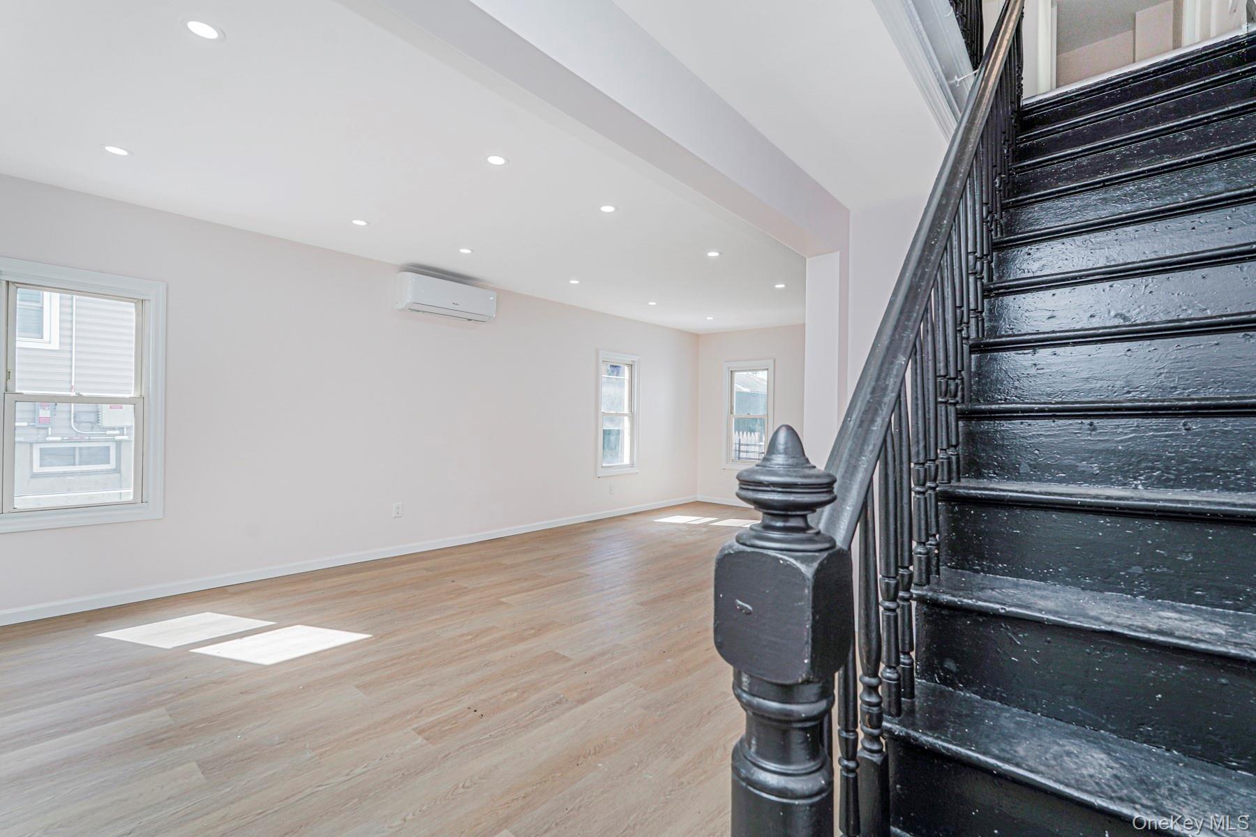 #3 photo, 36 Lockman Avenue, スタテンアイランド Staten Island , NY 10303