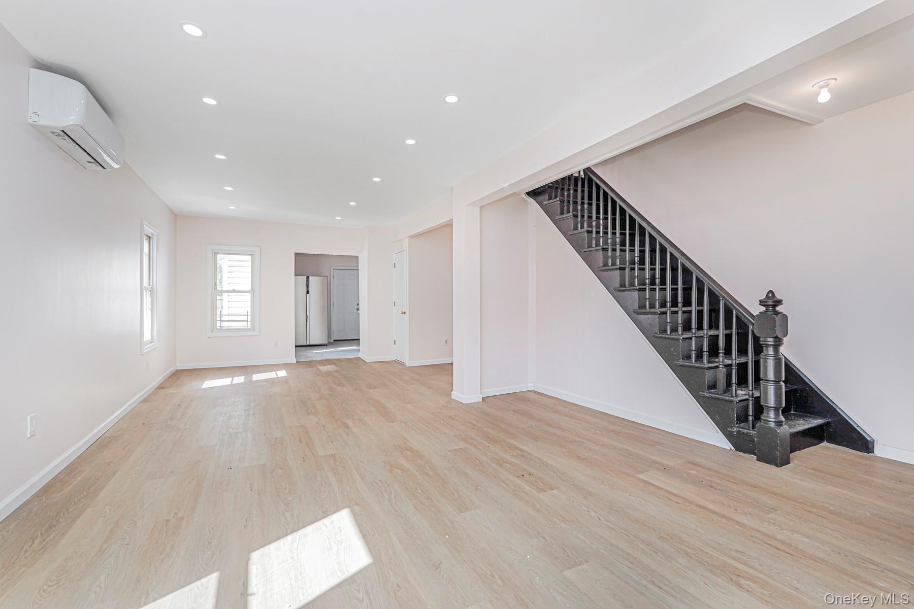 #4 photo, 36 Lockman Avenue, スタテンアイランド Staten Island , NY 10303