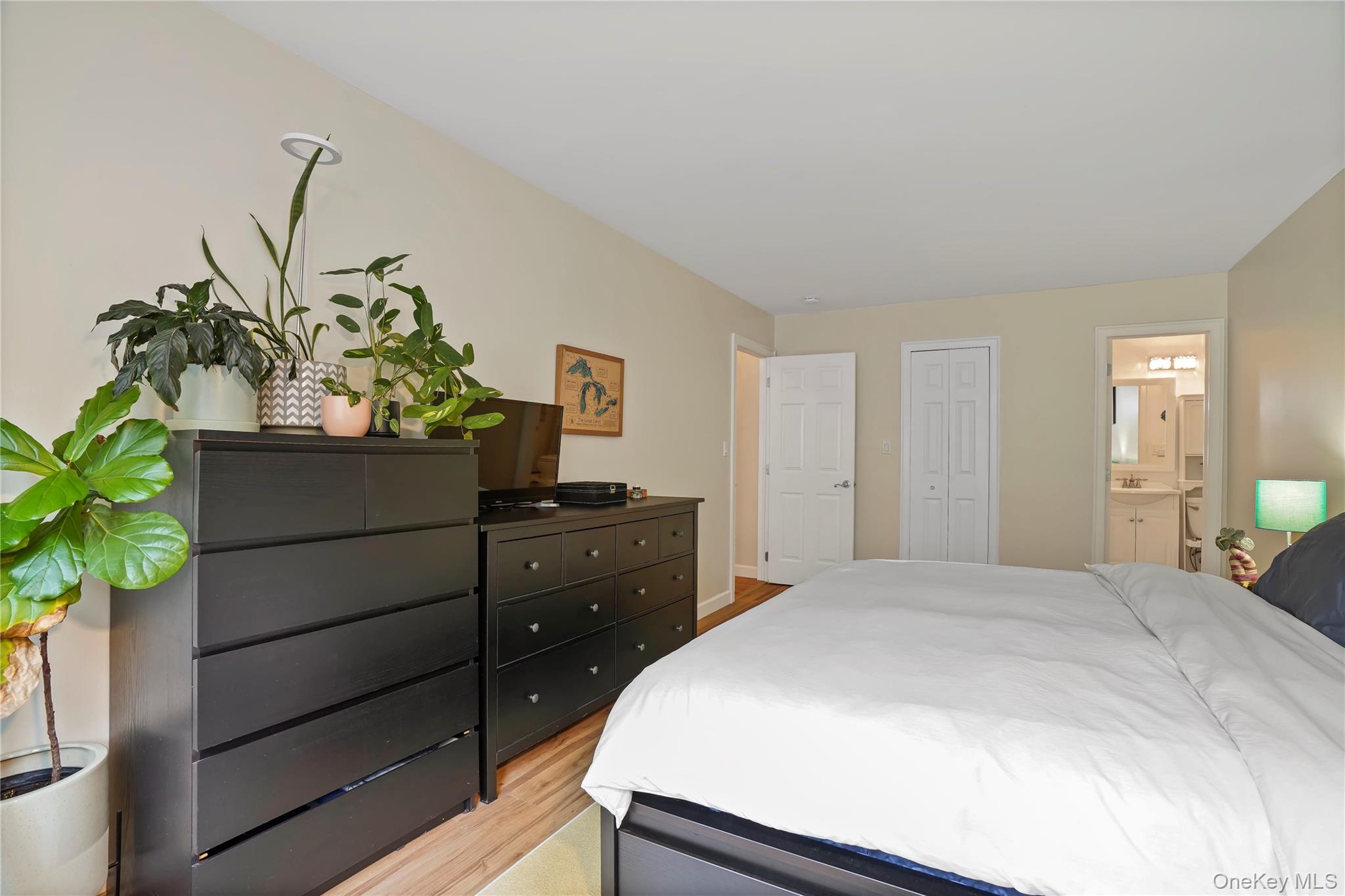 #16 photo, 2333 Palmer Avenue, New Rochelle , NY 10801