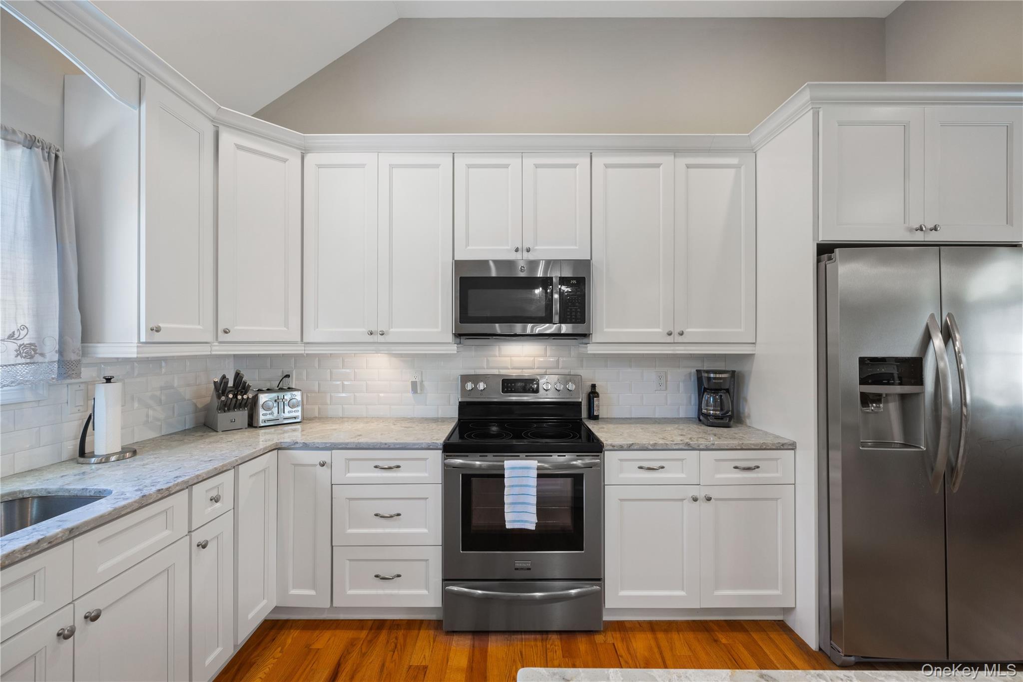 #13 photo, 380 Homestead Way, Greenport , NY 11944