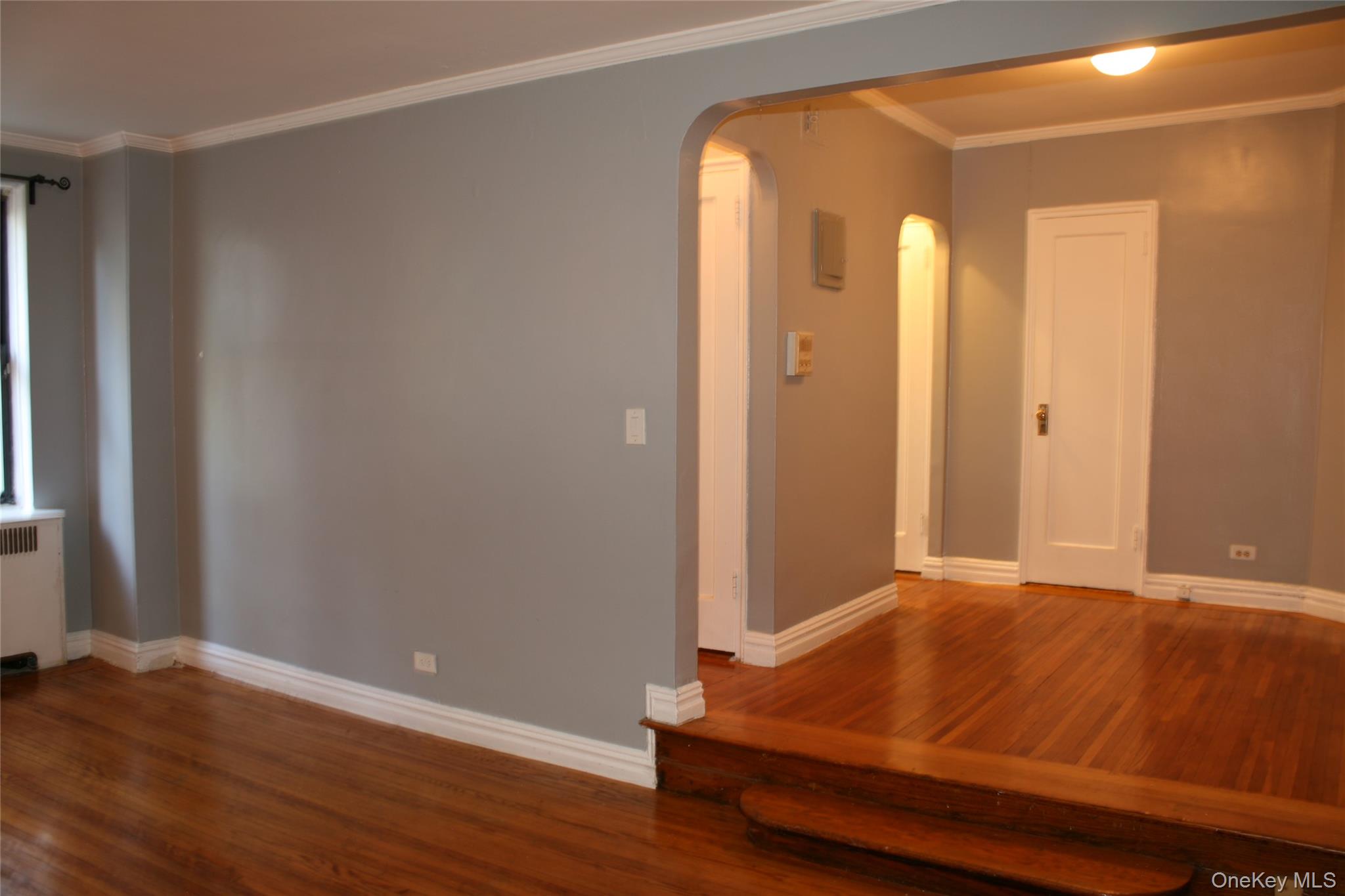 #11 photo, 306 E Mosholu Parkway, Bronx , NY 10458