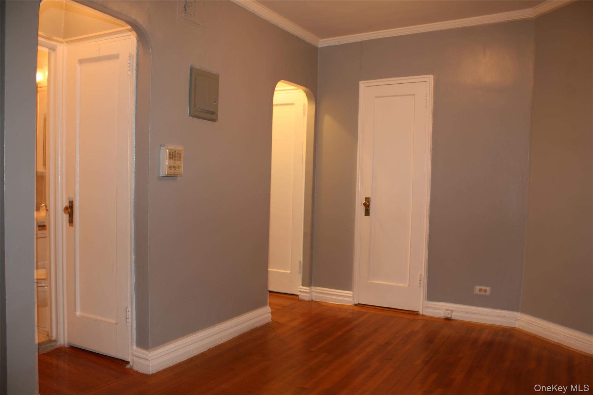 #12 photo, 306 E Mosholu Parkway, Bronx , NY 10458