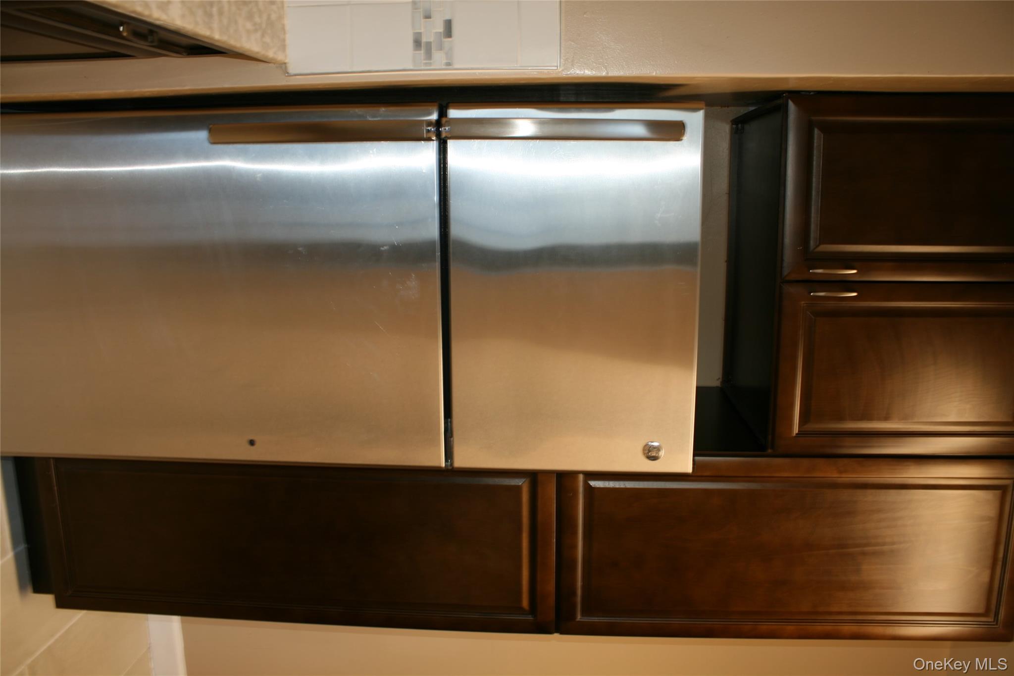 #7 photo, 306 E Mosholu Parkway, Bronx , NY 10458