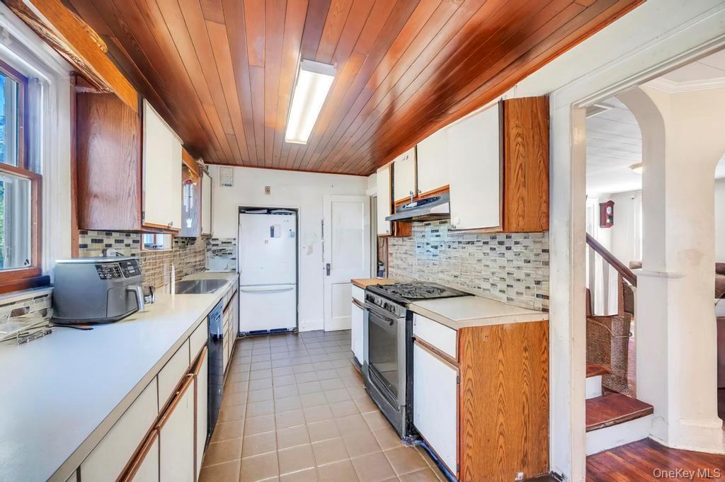 #10 photo, 402 Marle Place, ナッソー郡 Bellmore , NY 11710