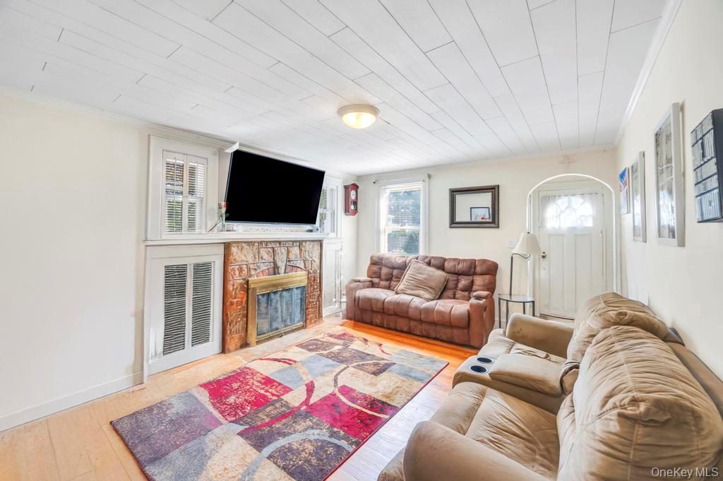 #8 photo, 402 Marle Place, ナッソー郡 Bellmore , NY 11710