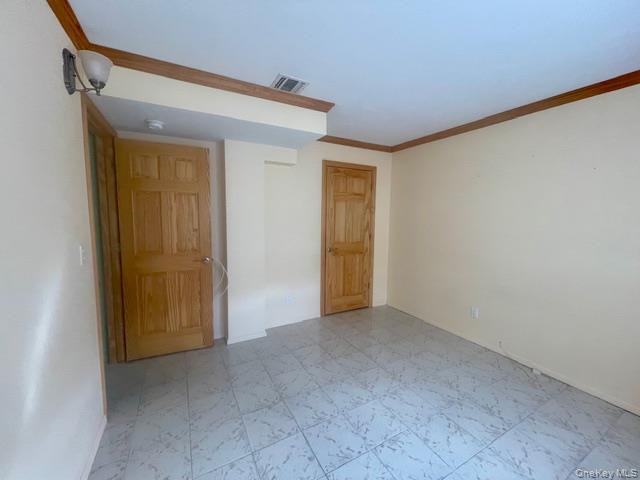 #10 photo, 325 S 8th Street, Lindenhurst , NY 11757