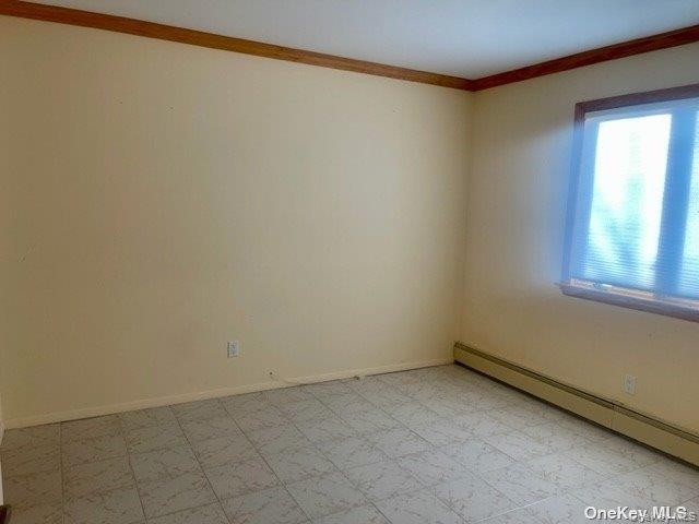 #11 photo, 325 S 8th Street, Lindenhurst , NY 11757
