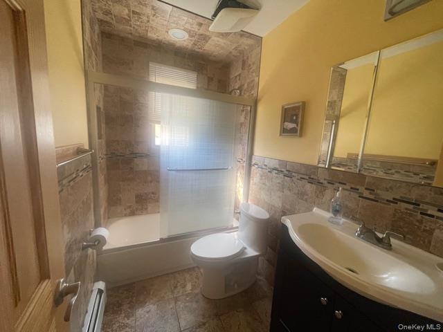 #12 photo, 325 S 8th Street, Lindenhurst , NY 11757