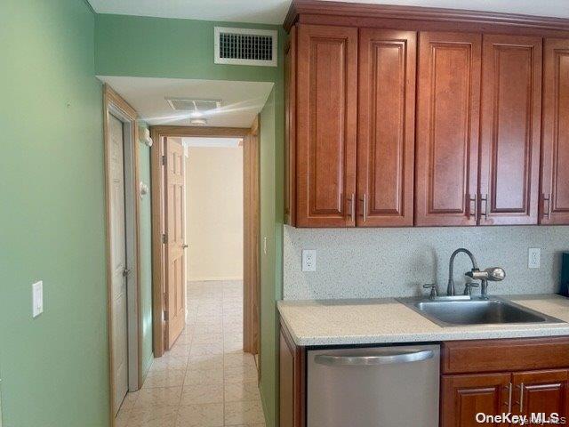 #4 photo, 325 S 8th Street, Lindenhurst , NY 11757