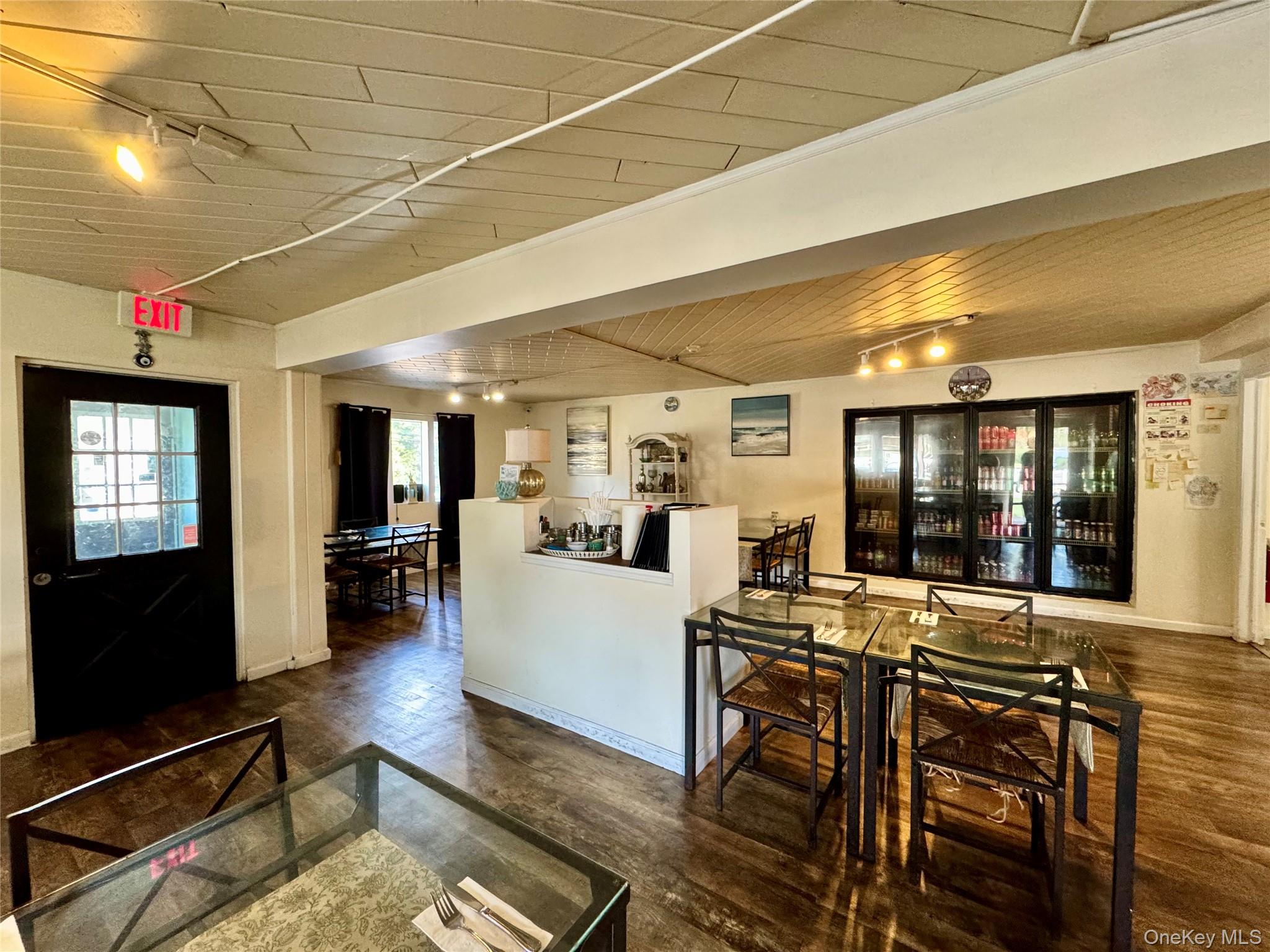 #6 photo, 749 Mount Sinai Coram Road, サフォーク郡 Mount Sinai , NY 11766