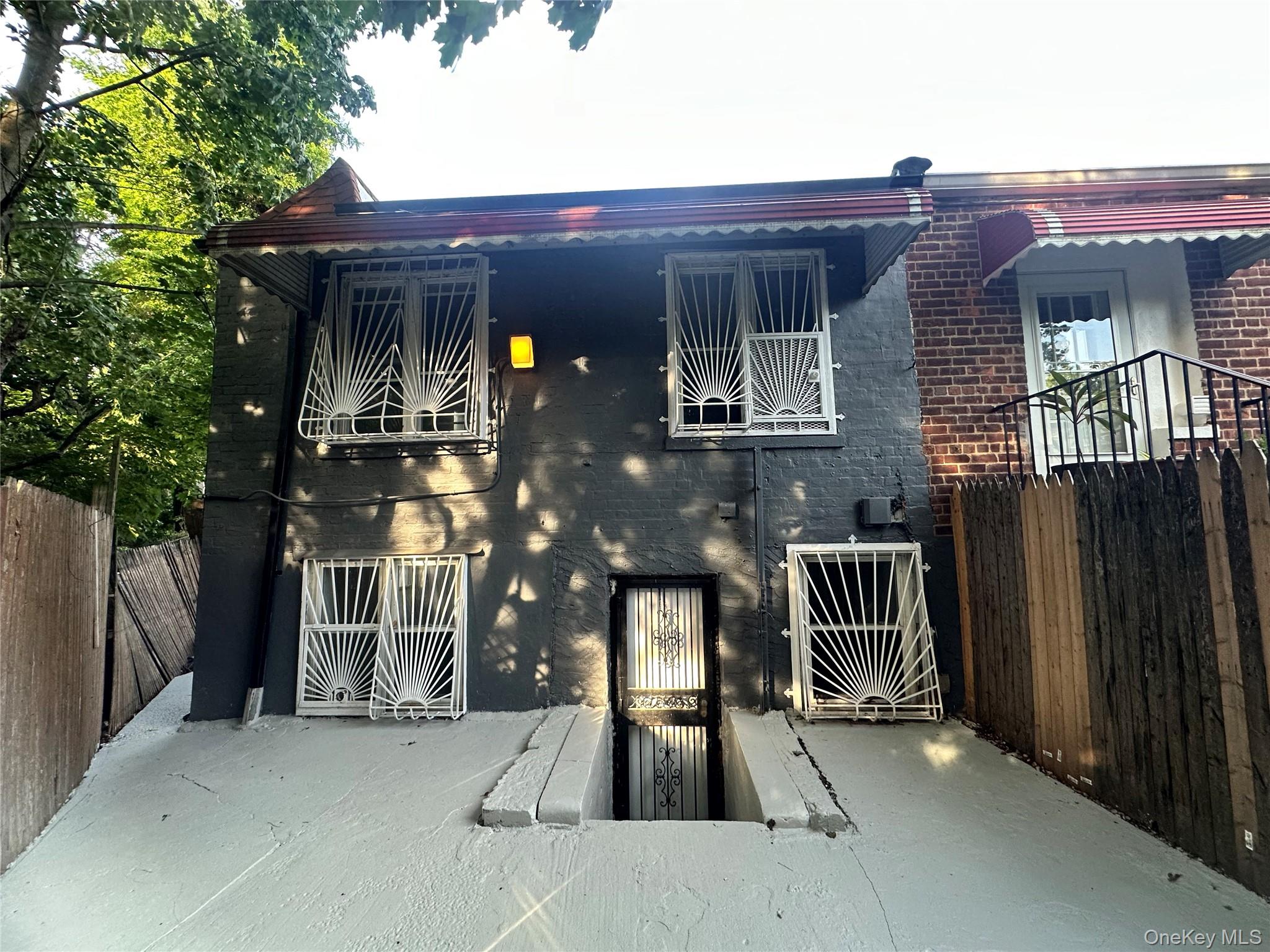 #4 photo, 3145 Mickle Avenue, Bronx , NY 10469
