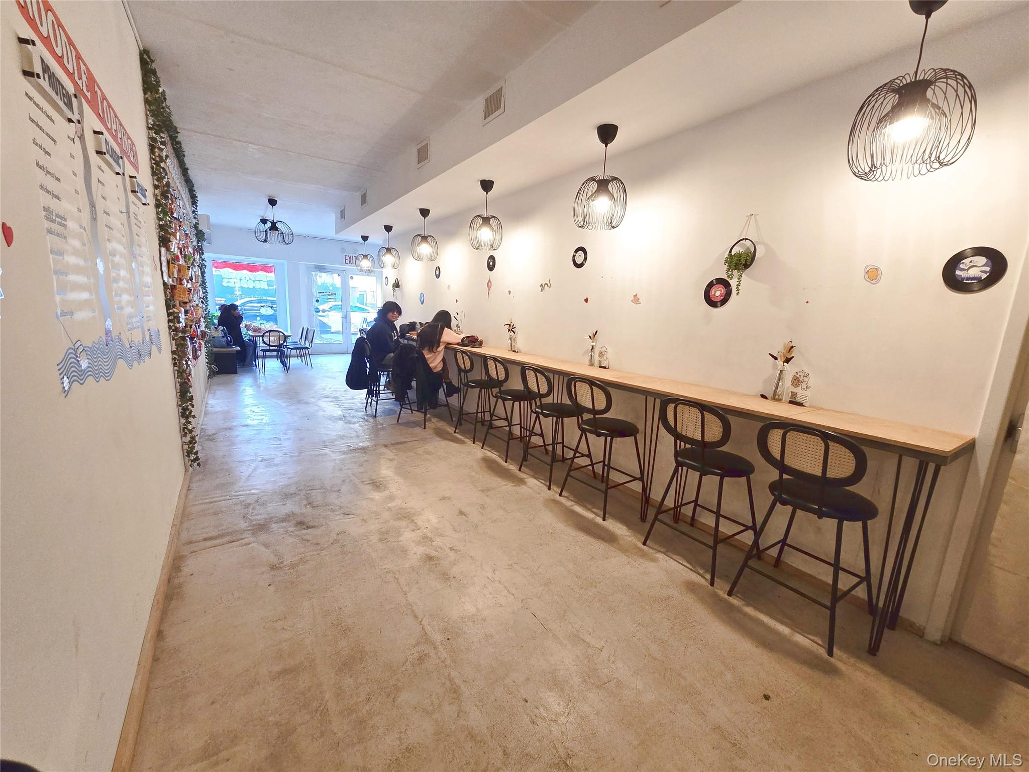 #8 photo, 24-11 41st Avenue, クイーンズ区 Long Island City , NY 11101