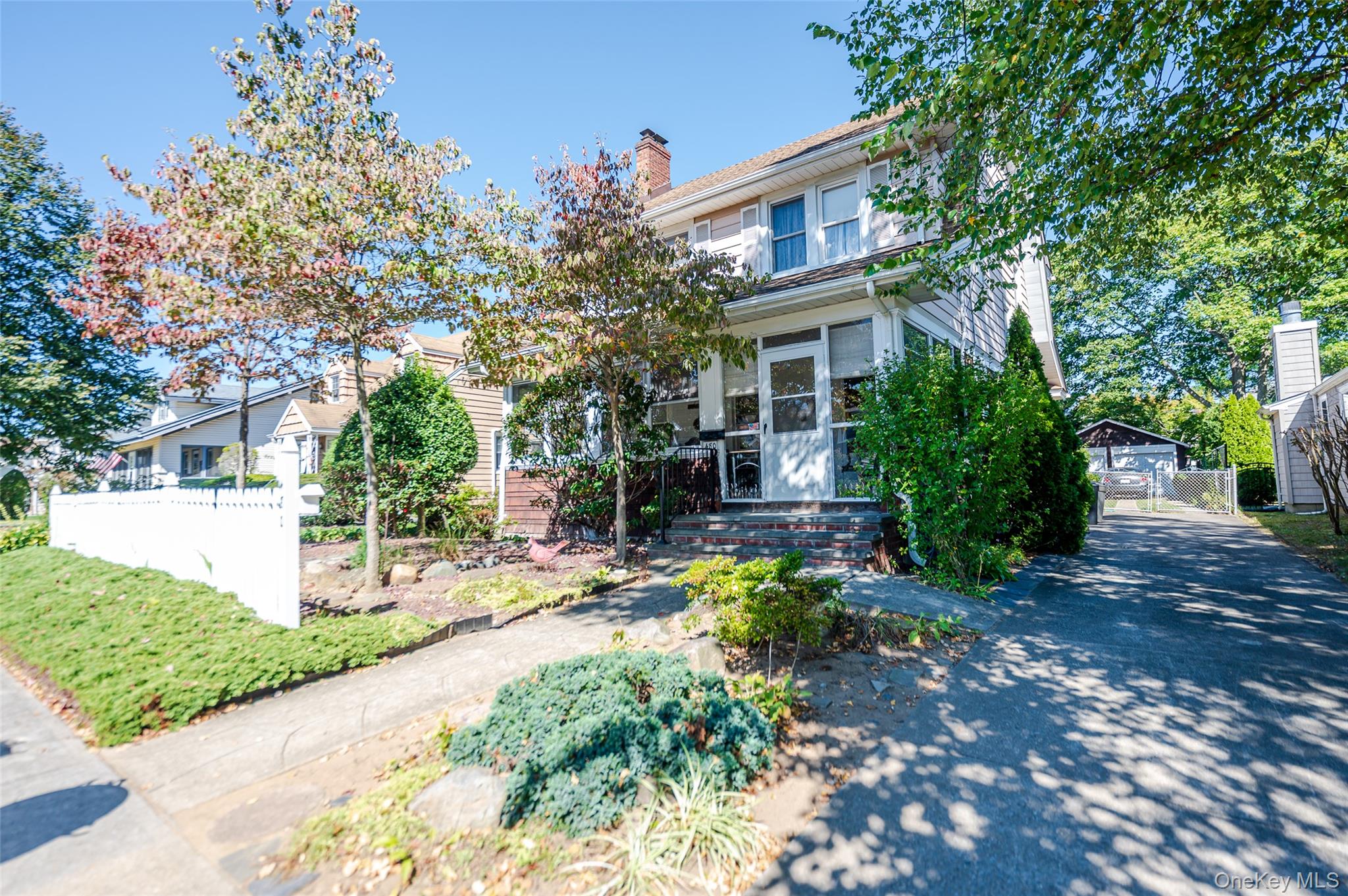 #1 photo, 480 Windsor Place, नासाउ काउंटी Oceanside , NY 11572