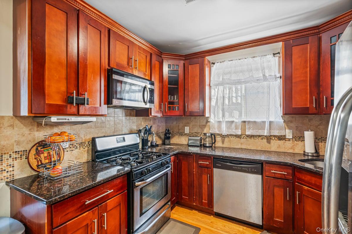 #7 photo, 13012 178th Street, Jamaica , NY 11434