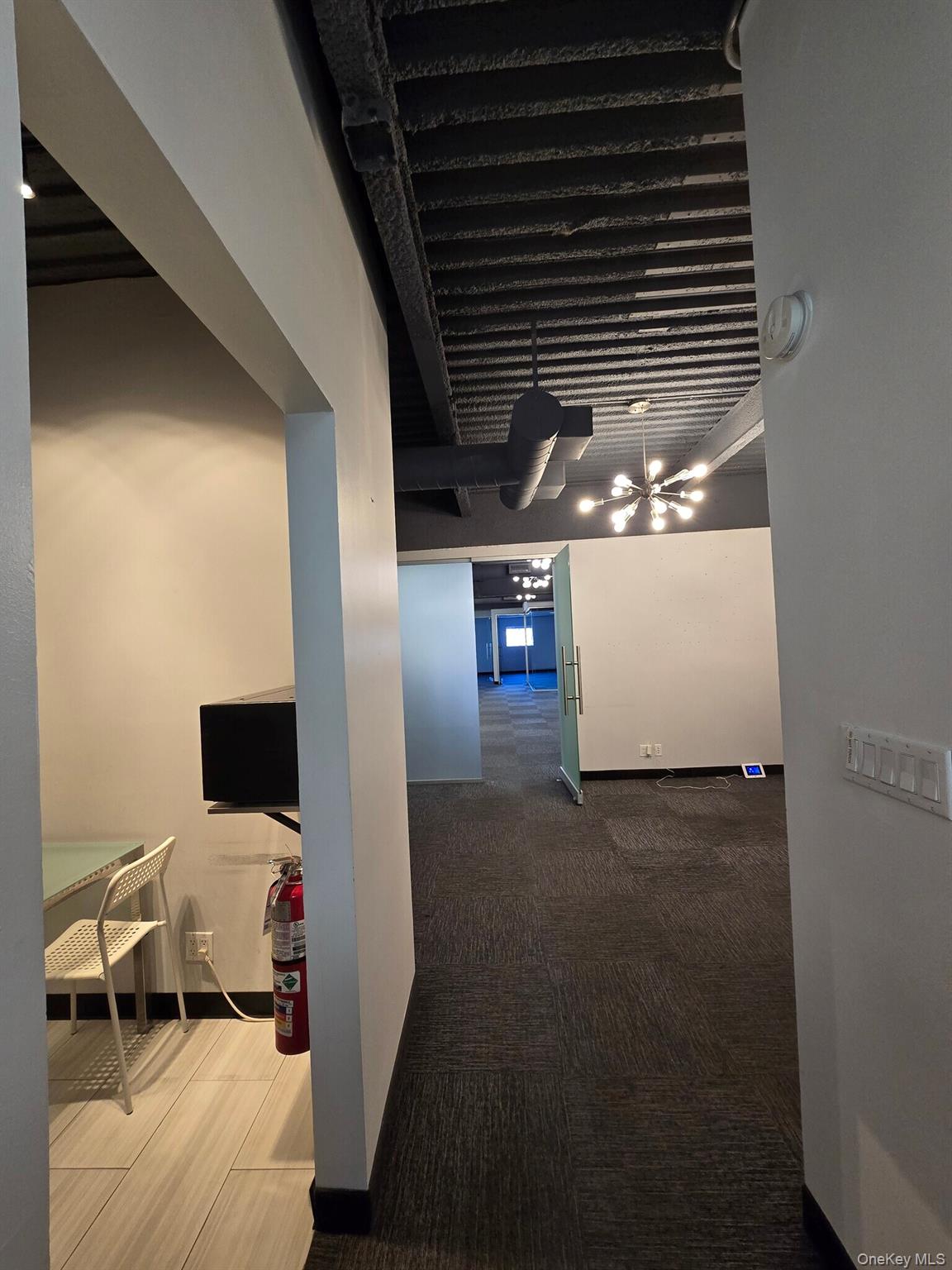 #14 photo, 2409 41st Avenue, クイーンズ区 Astoria , NY 11101