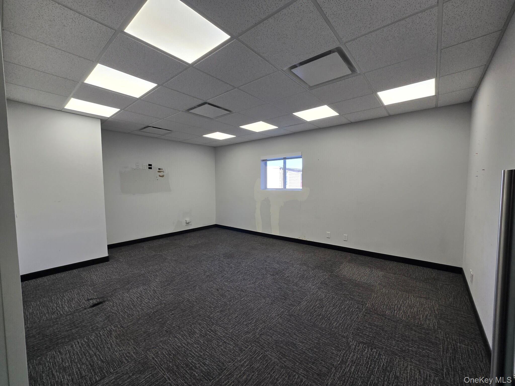 #2 photo, 2409 41st Avenue, クイーンズ区 Astoria , NY 11101