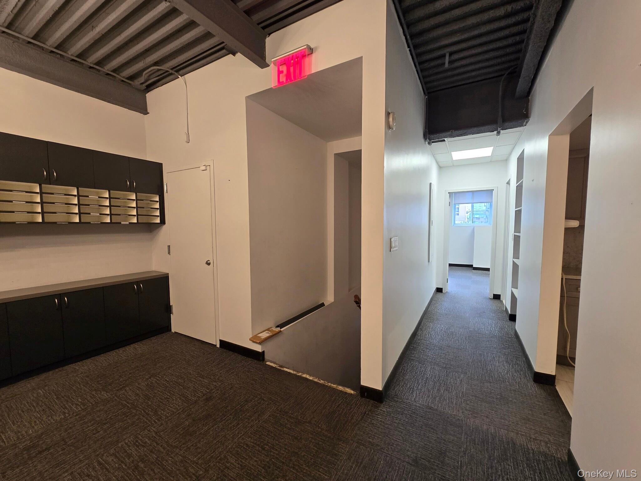 #7 photo, 2409 41st Avenue, クイーンズ区 Astoria , NY 11101