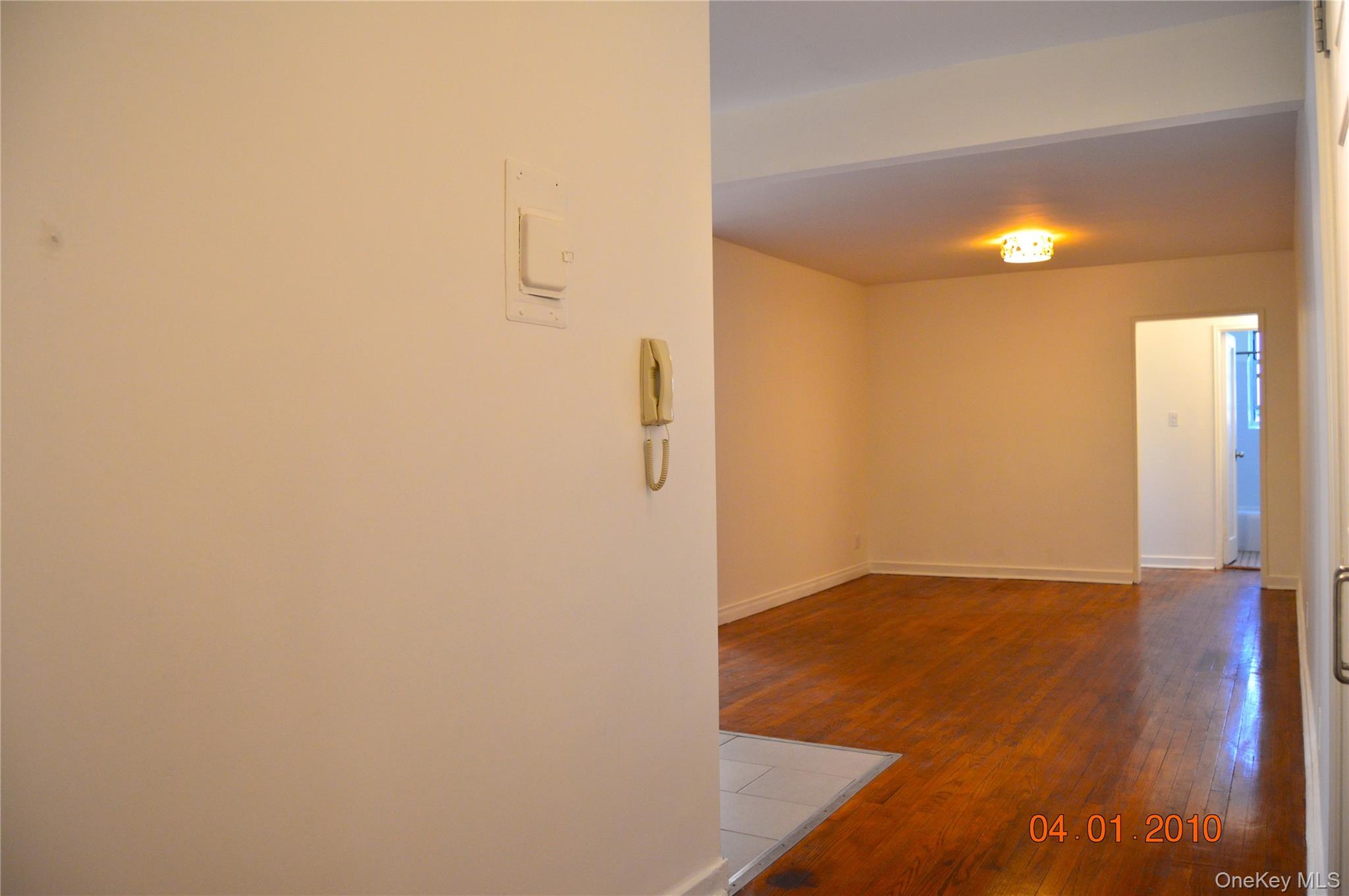 #2 photo, 65-45 Yellowstone Boulevard, クイーンズ区 Forest Hills , NY 11375