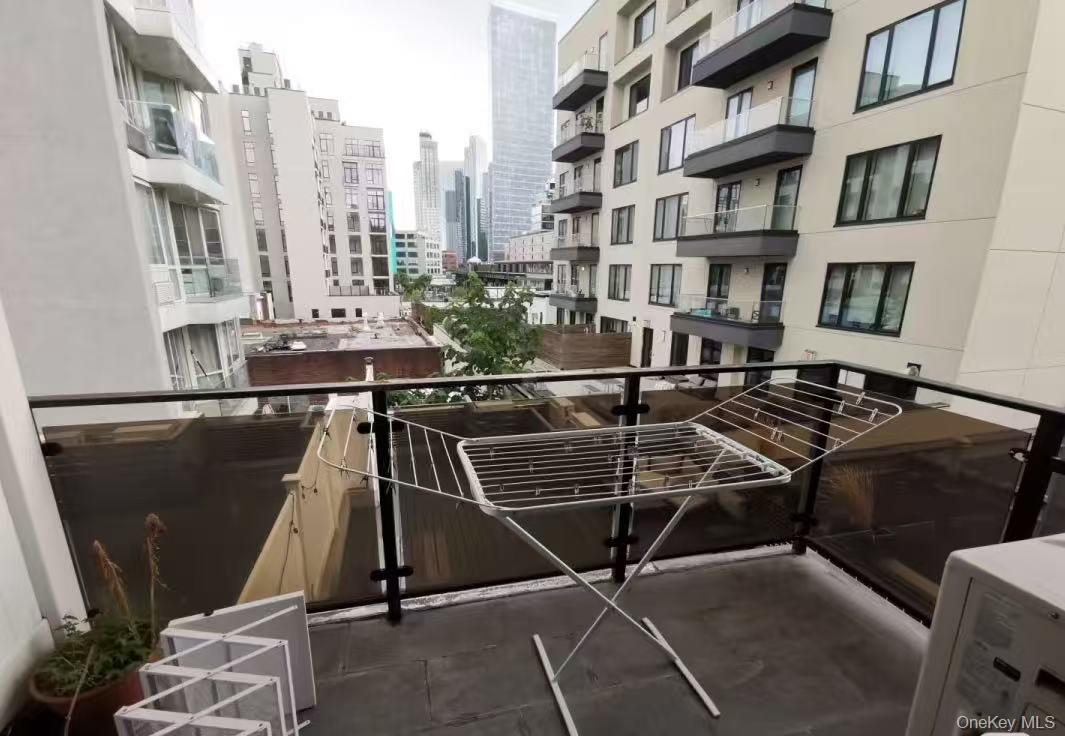 #15 photo, 31-12 38th Avenue, クイーンズ区 Long Island City , NY 11101