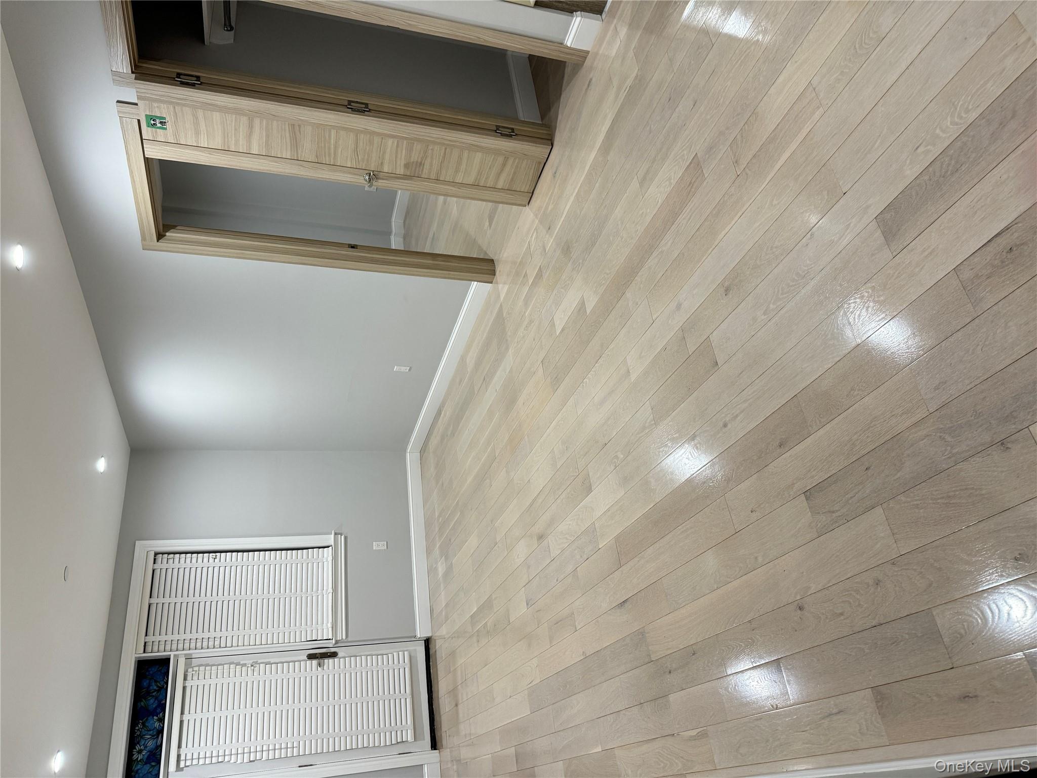 #2 photo, 31-12 38th Avenue, クイーンズ区 Long Island City , NY 11101