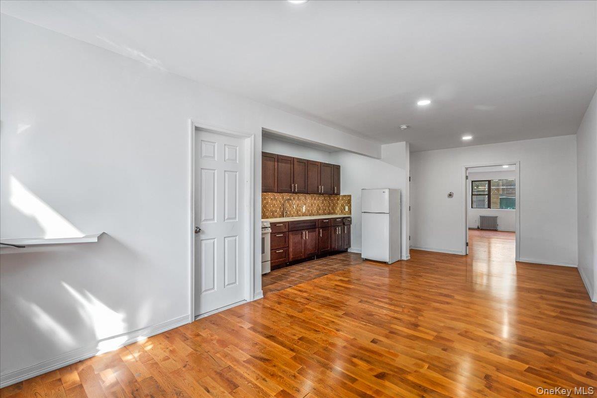 #4 photo, 37 Jewel Street, Brooklyn , NY 11222