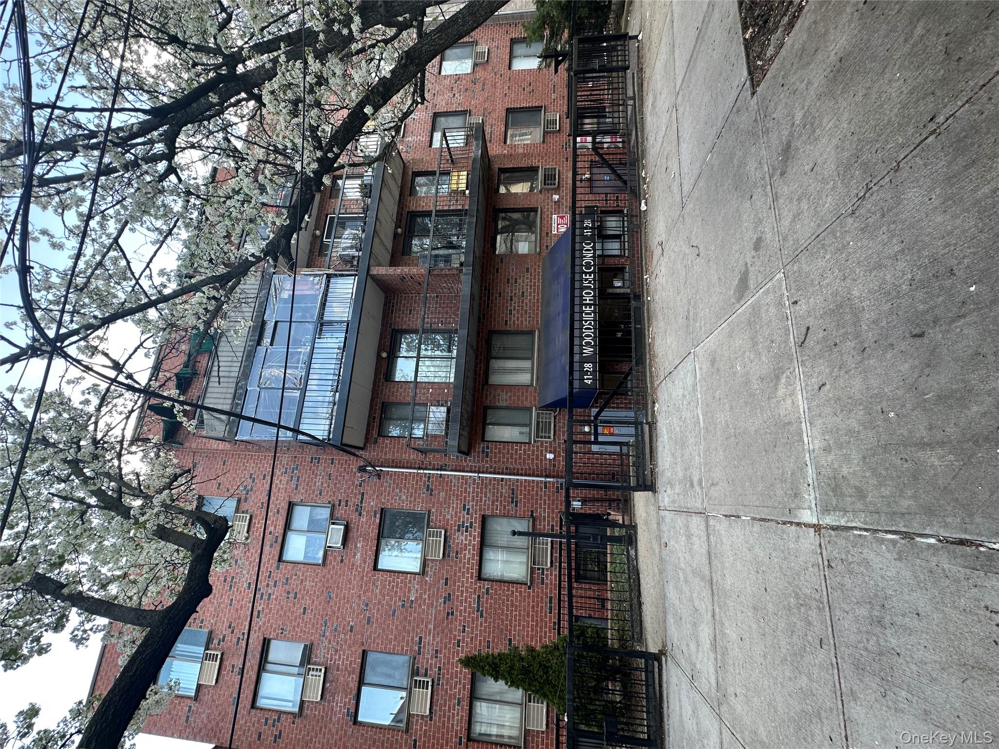 #2 photo, 41-28 71st Street, クイーンズ区 Woodside , NY 11377