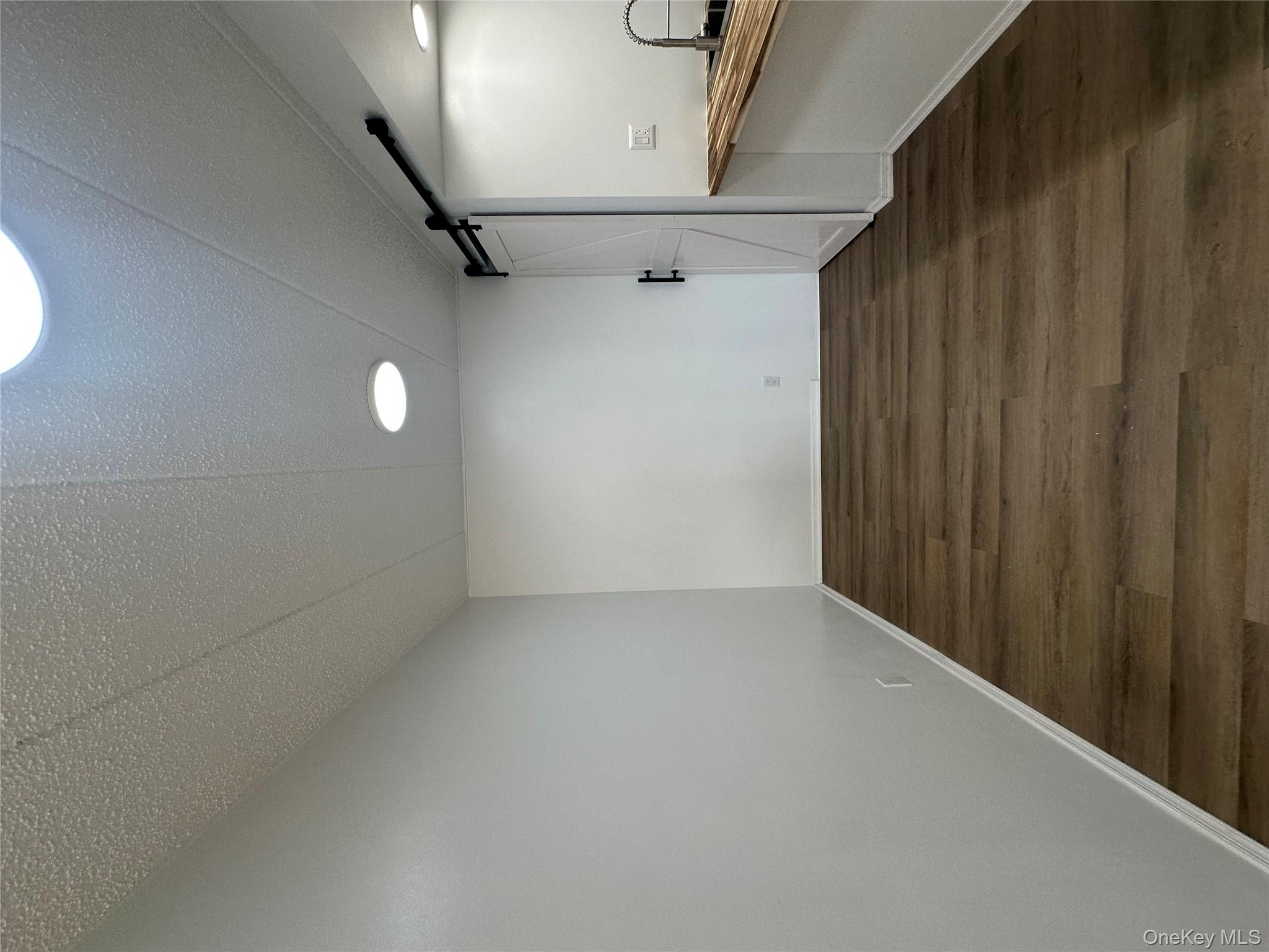 #7 photo, 41-28 71st Street, クイーンズ区 Woodside , NY 11377