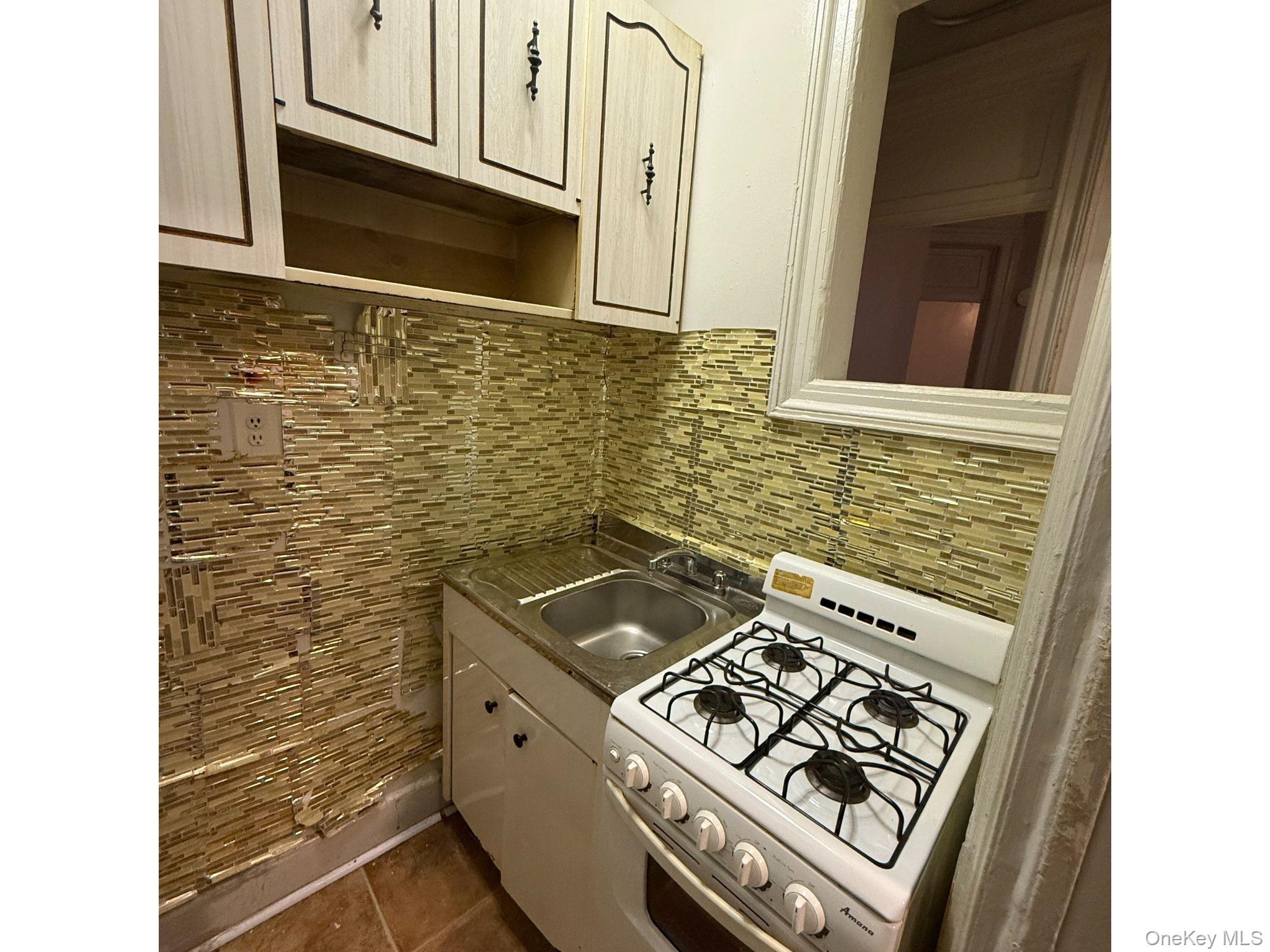 #13 photo, 501 W 156th Street, New York (Manhattan) , NY 10032