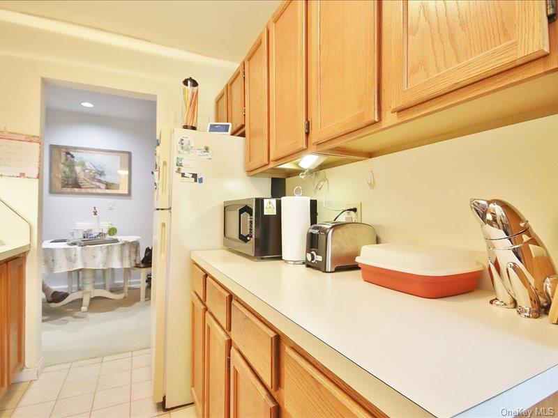 #11 photo, 10 Bryant Gardens, White Plains , NY 10605