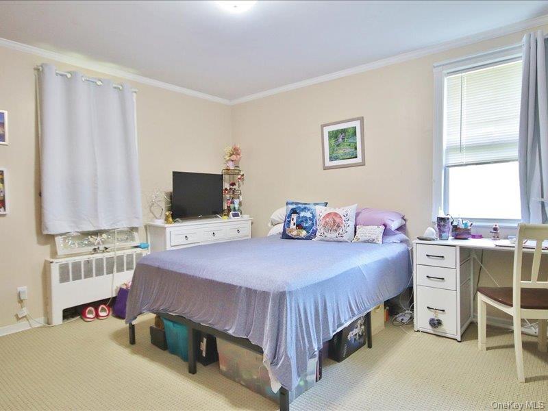 #19 photo, 10 Bryant Gardens, White Plains , NY 10605