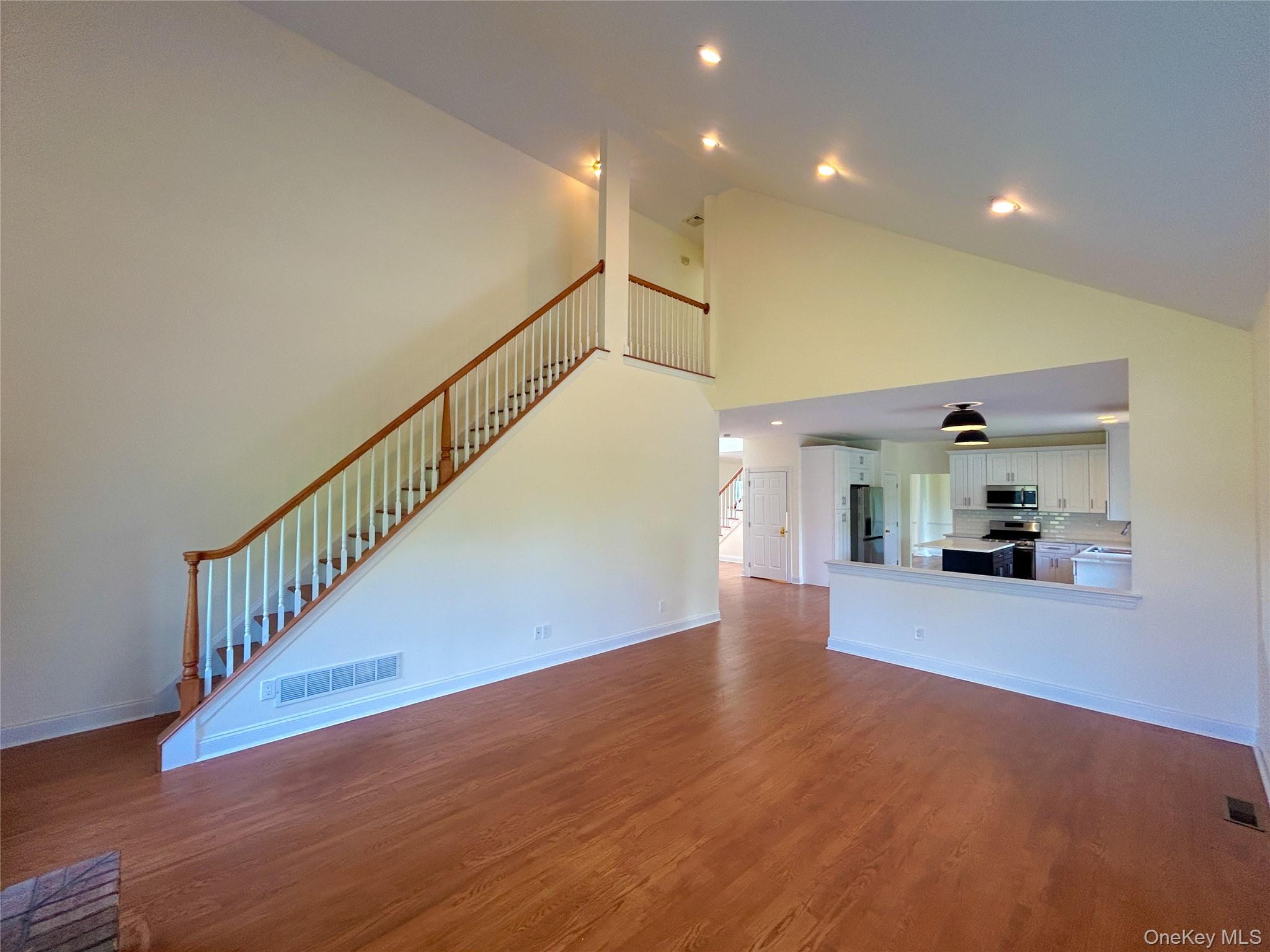 #8 photo, 101 Sunflower Circle, Wappingers Falls , NY 12590