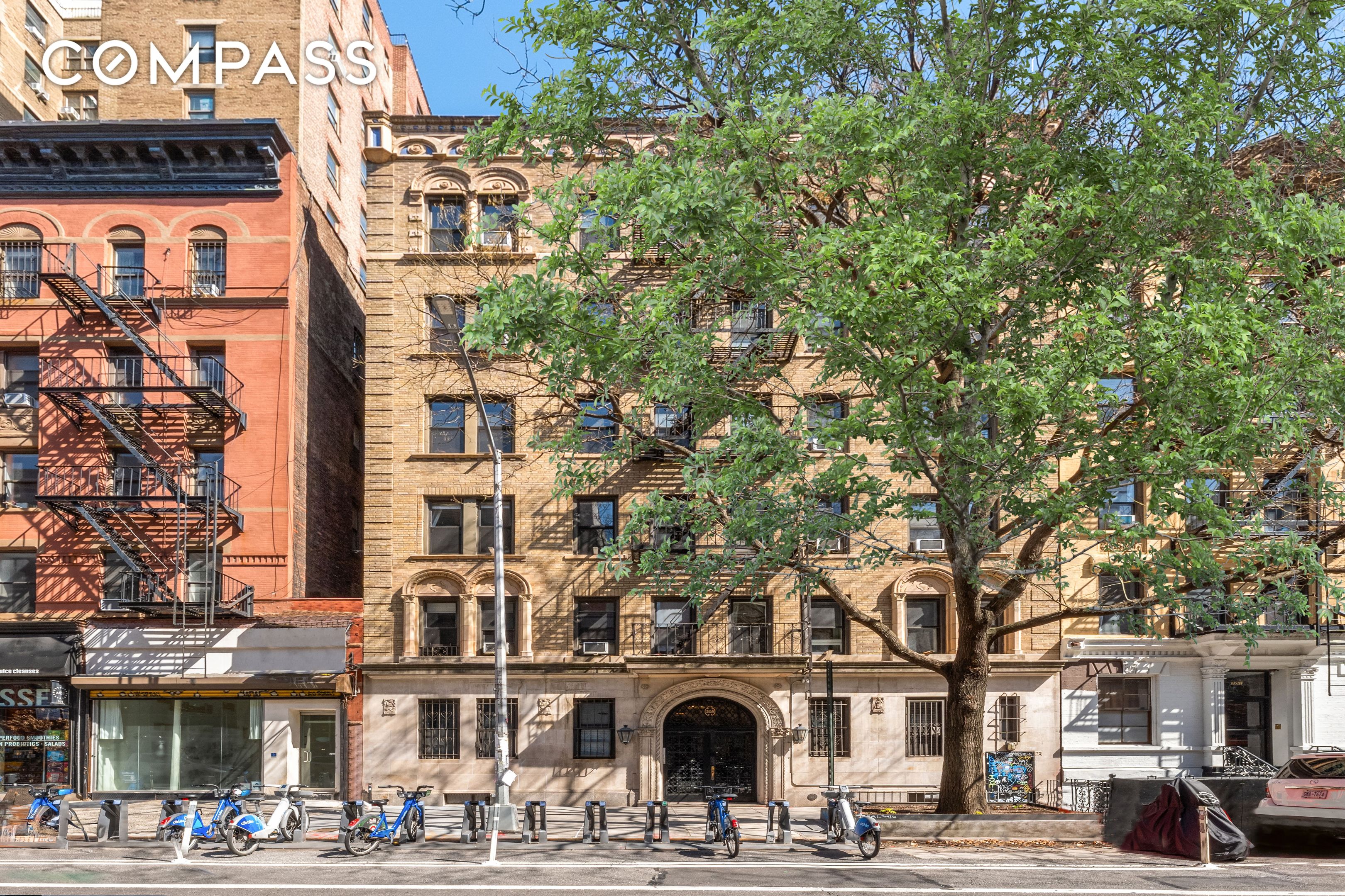 #11 photo, 205 E 10th Street, East Village , NY 10003