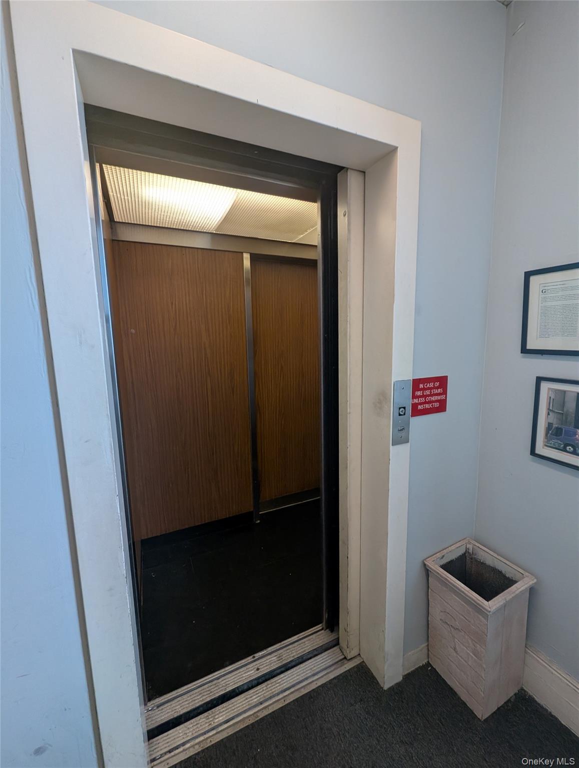 #10 photo, 22-45 31st St 31 Street, クイーンズ区 Astoria , NY 11105