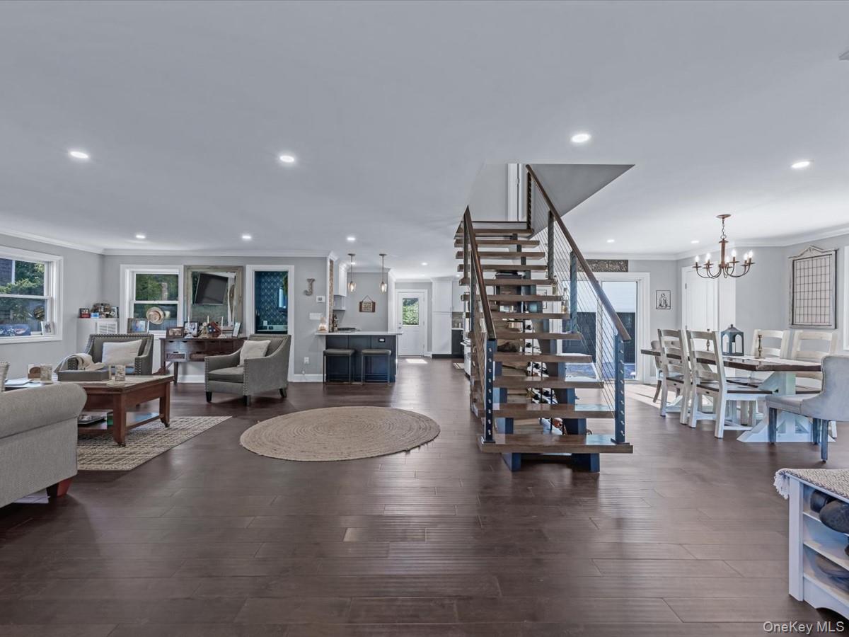 #4 photo, 10 Smith Street, サフォーク郡 Center Moriches , NY 11934