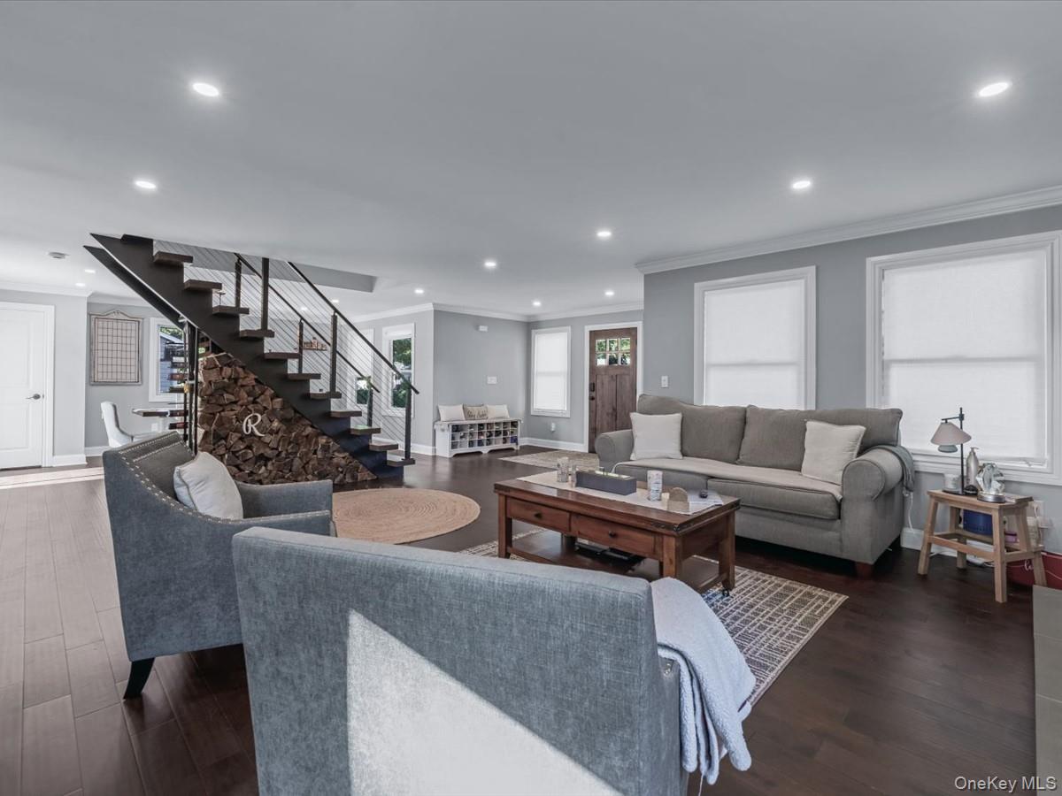 #6 photo, 10 Smith Street, サフォーク郡 Center Moriches , NY 11934