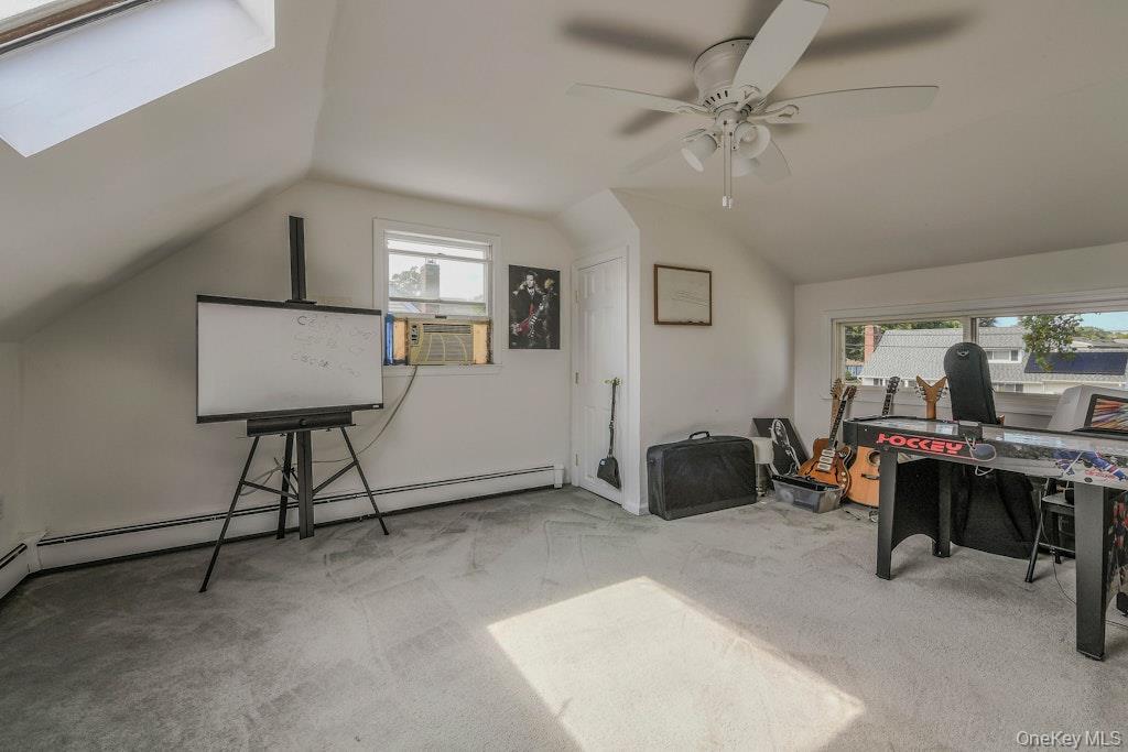 #12 photo, 170 Wickfield Lane, North Babylon , NY 11703