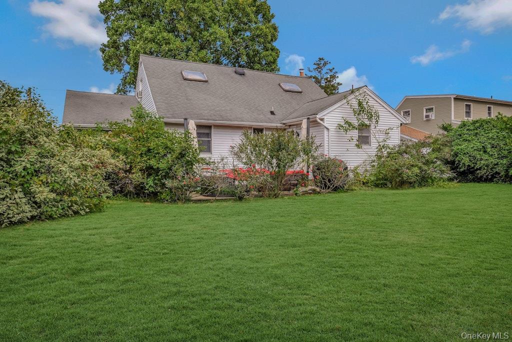 #14 photo, 170 Wickfield Lane, North Babylon , NY 11703