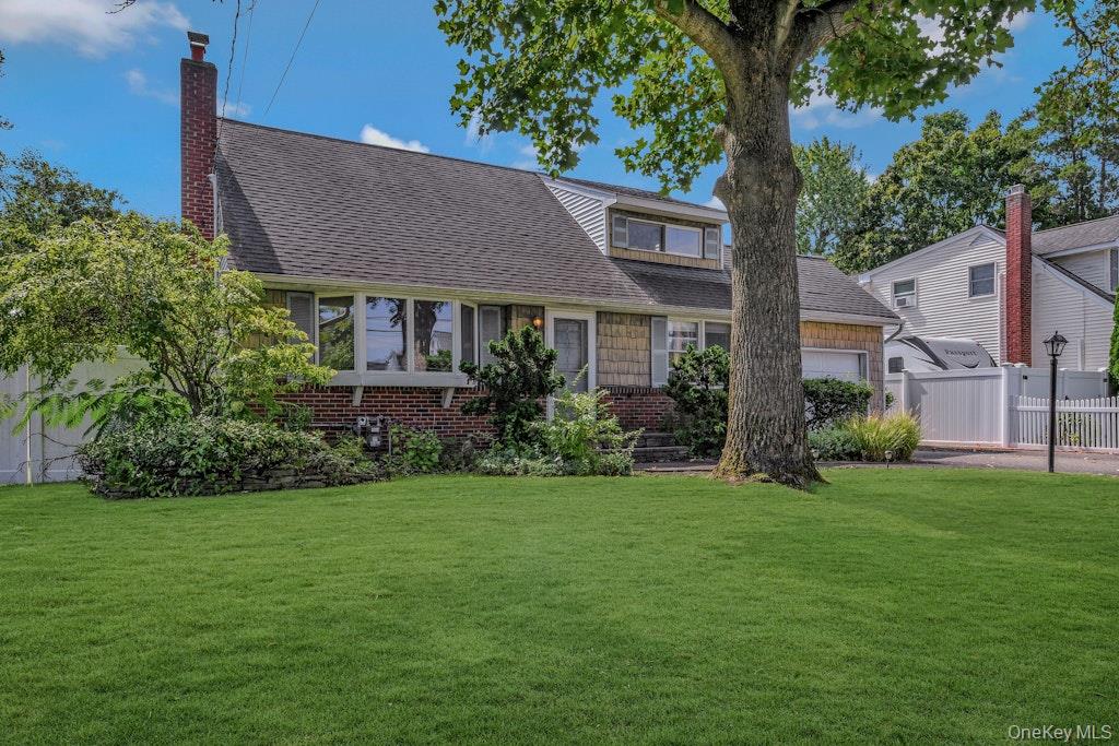 #17 photo, 170 Wickfield Lane, North Babylon , NY 11703