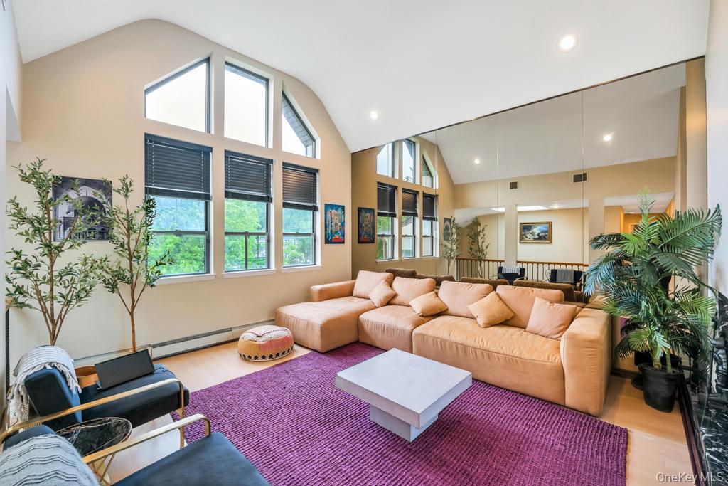 #13 photo, 4 Bridle Court, Northport , NY 11768