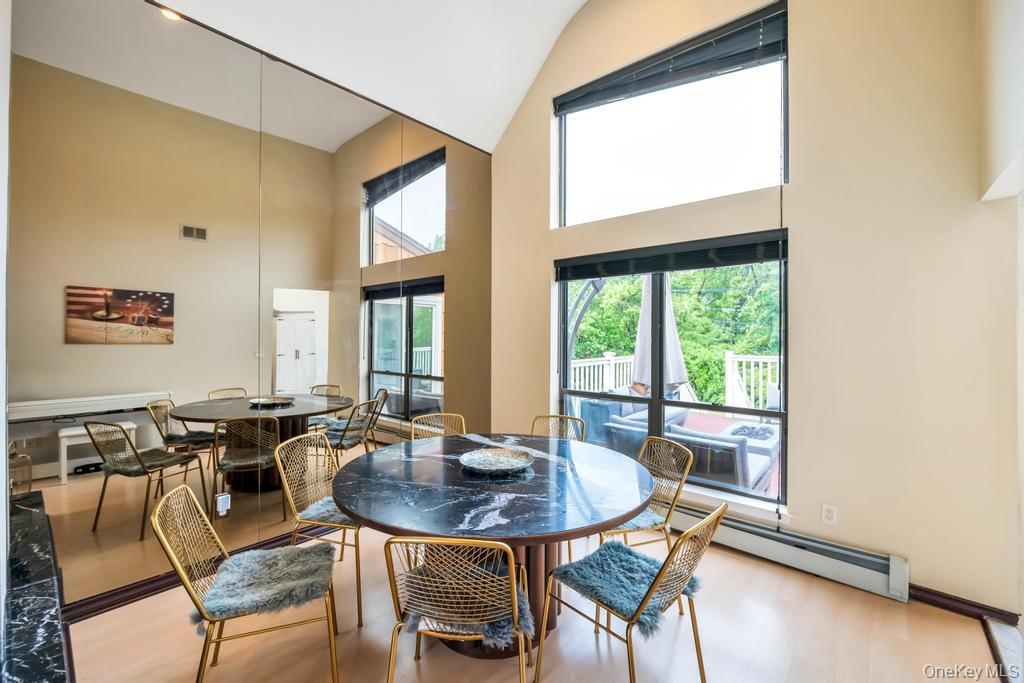 #15 photo, 4 Bridle Court, Northport , NY 11768