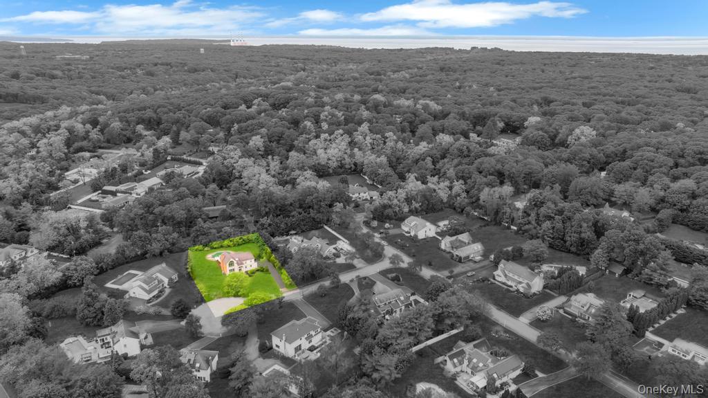 #7 photo, 4 Bridle Court, Northport , NY 11768