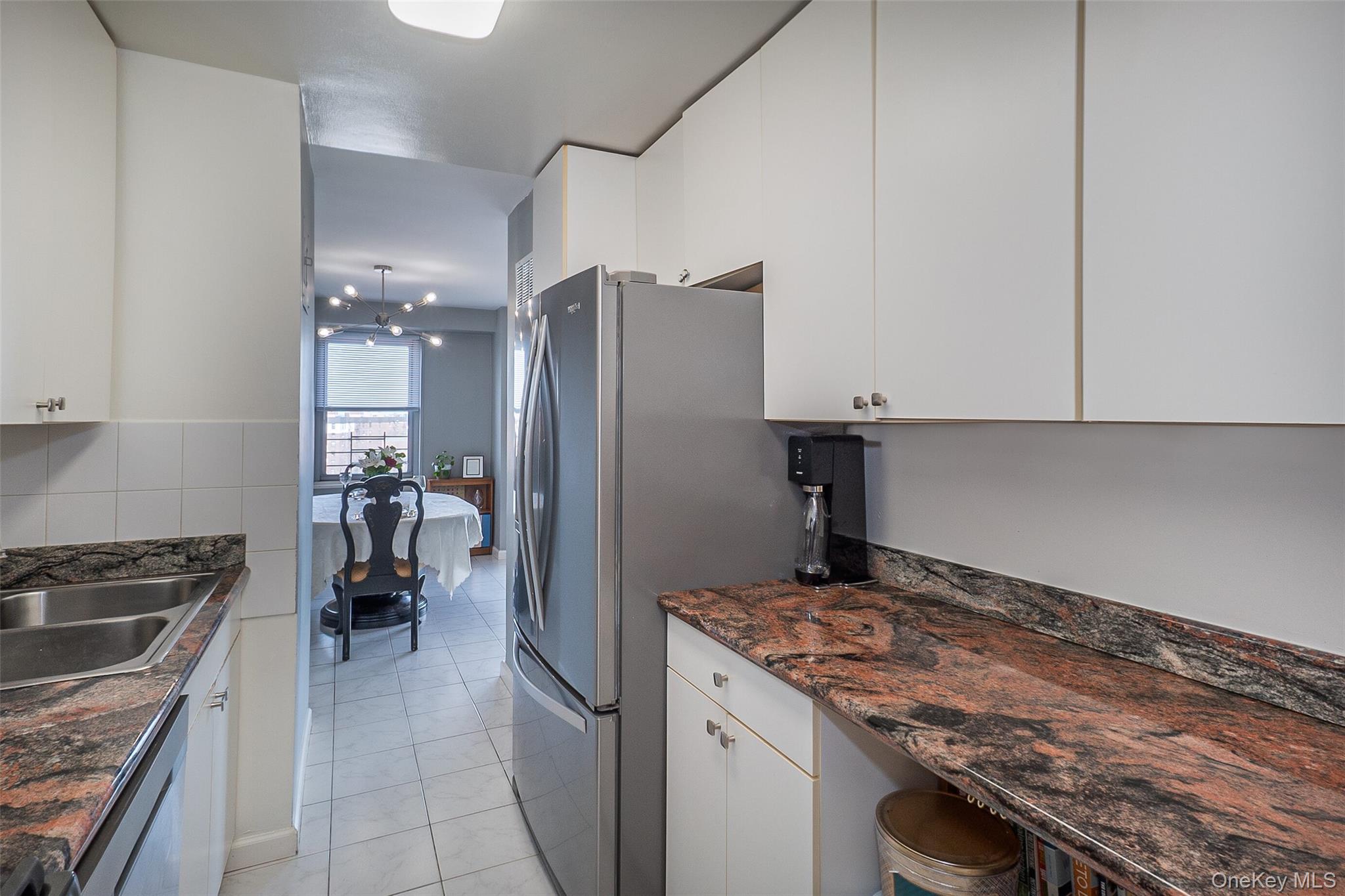 #13 photo, 85-15 Main Street, クイーンズ区 Briarwood , NY 11435