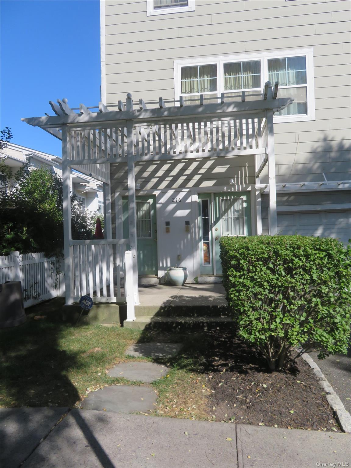 #3 photo, 216 Beach 79th Street, クイーンズ区 Rockaway Beach , NY 11693