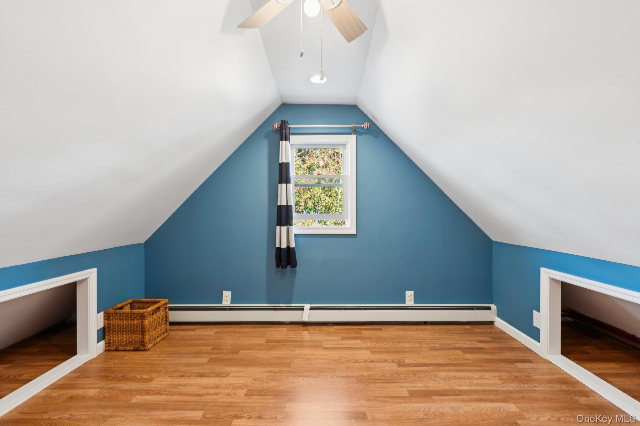 #19 photo, 323 Barwick Boulevard, Mineola , NY 11501