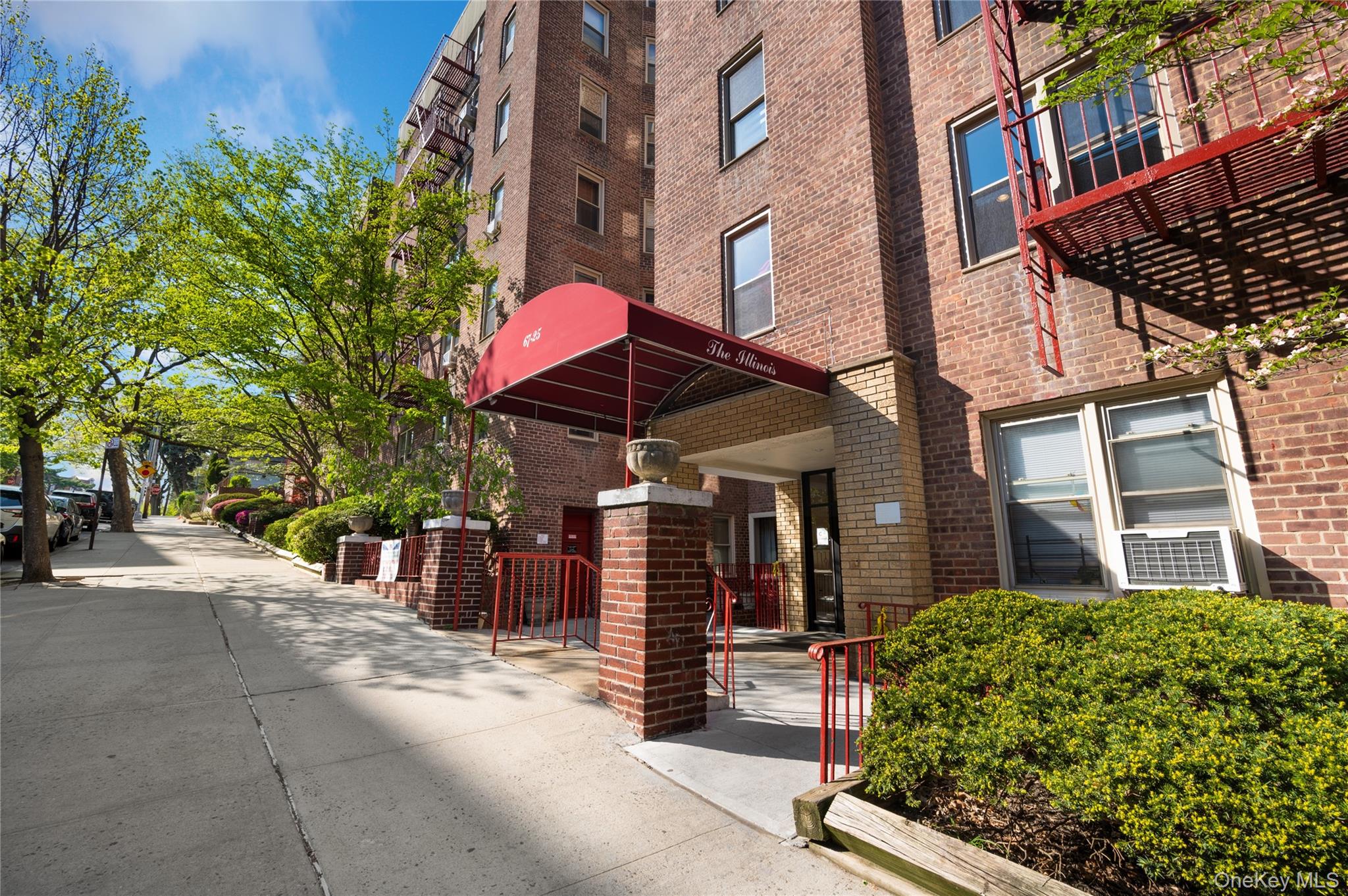 #4 photo, 67-25 Clyde Street, Forest Hills , NY 11375