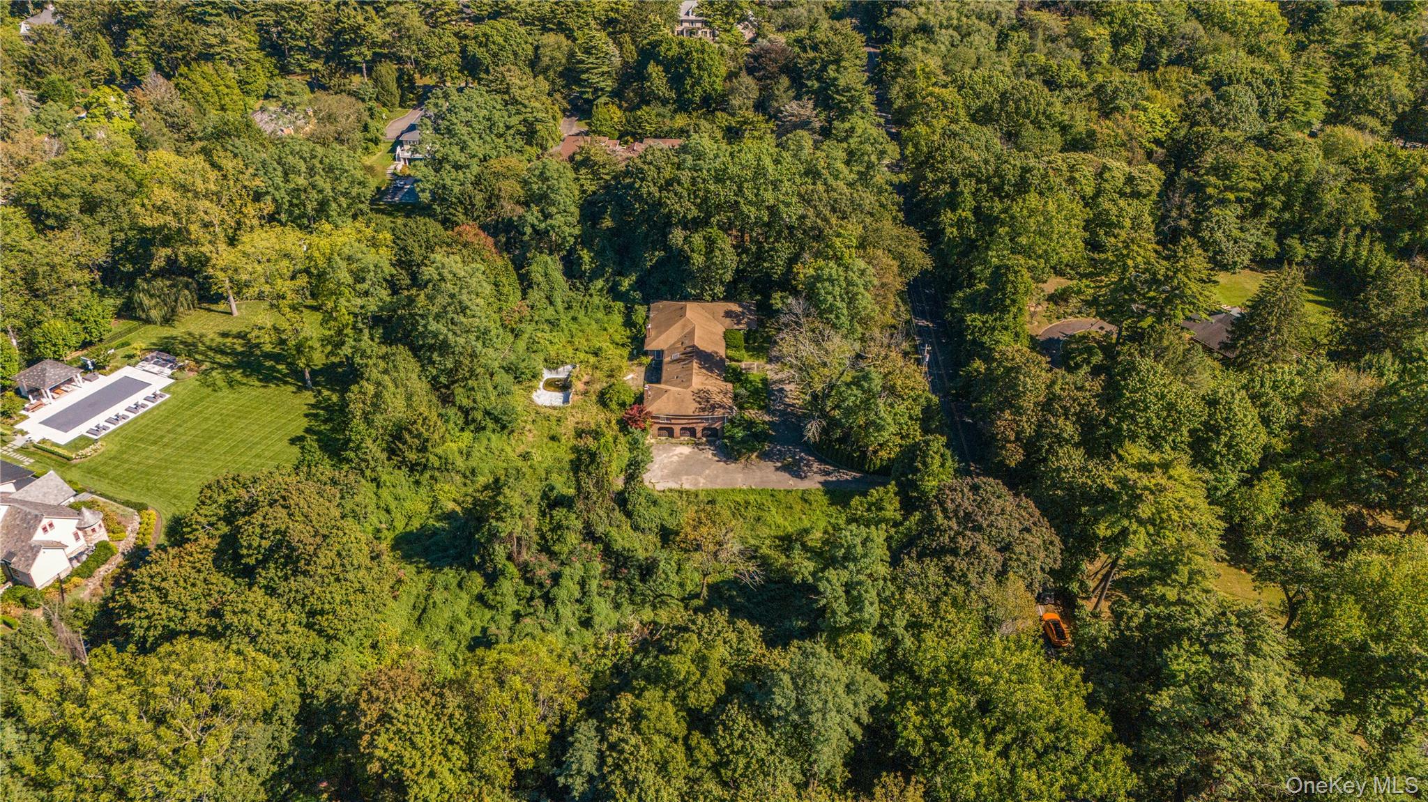 #4 photo, 169 Middle Neck Road, Sands Point , NY 11050