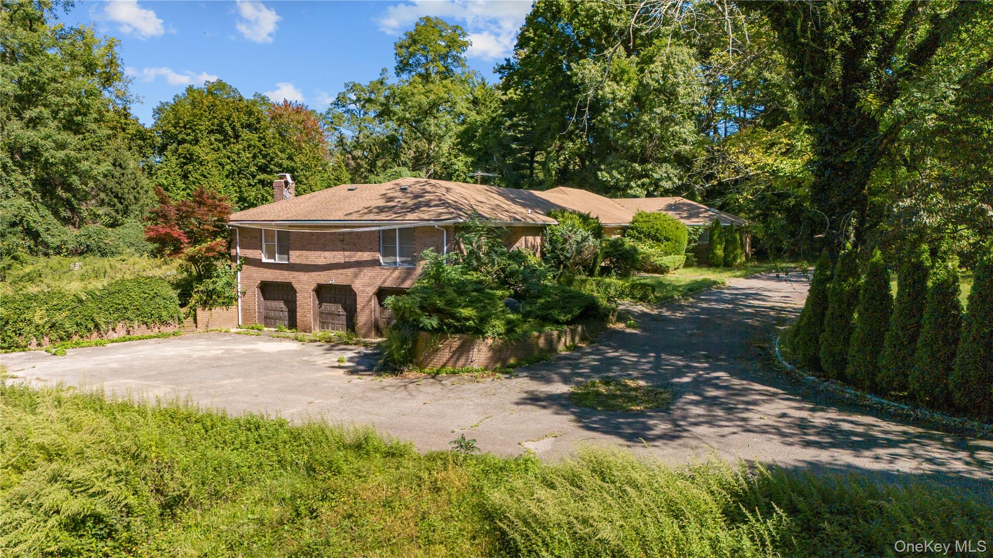 #9 photo, 169 Middle Neck Road, Sands Point , NY 11050