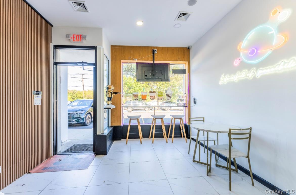 #6 photo, 28-82 Merrick Rd, ナッソー郡 Bellmore , NY 11710