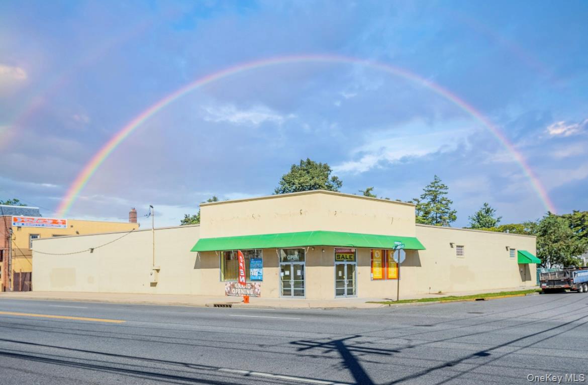 #1 photo, 555 Greenwich Street, ナッソー郡 Hempstead , NY 11550